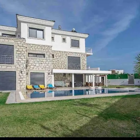 Villa Mola
