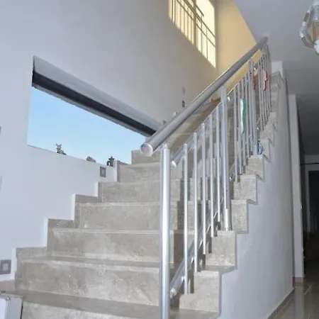 Villa Mola *