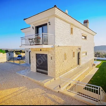 Villa Mola